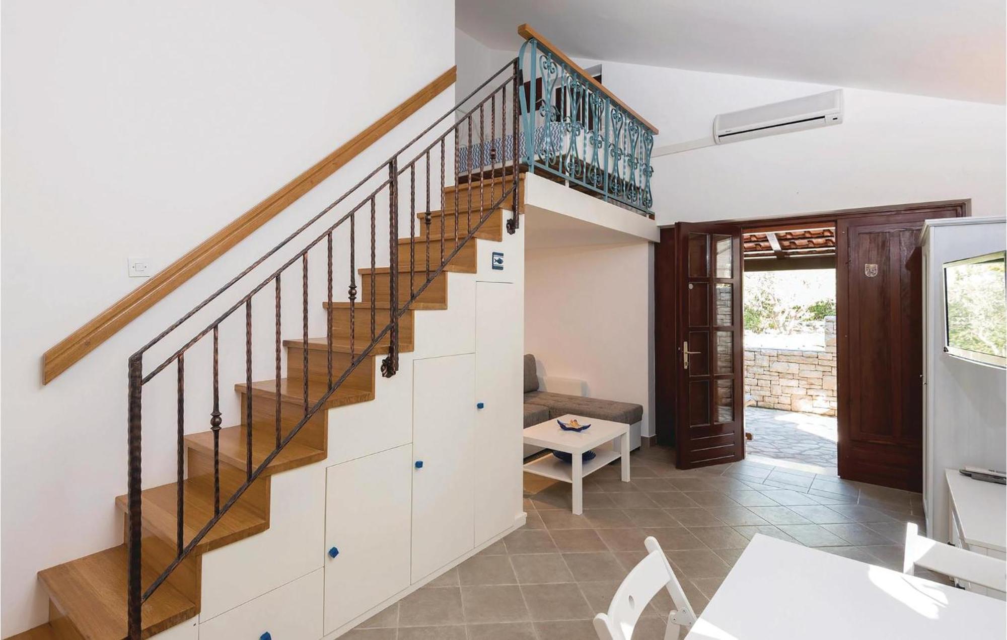 Gorgeous Home In Prigradica With Wifi Exterior photo